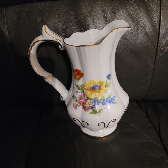 Royal Danube- Floral pitcher - Picture 2 of 2